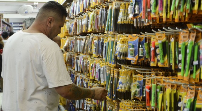 Inmetro dá dicas de segurança na compra de material escolar