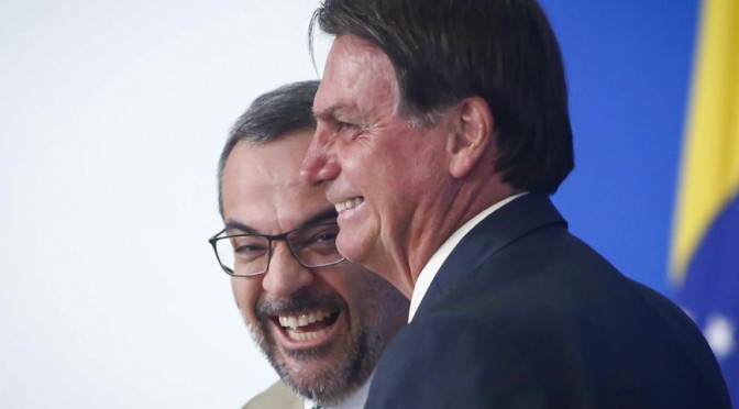 Só com demissão de Weintraub o Enem retomará credibilidade