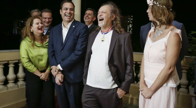 Alceu Valença é comendador de Pernambuco