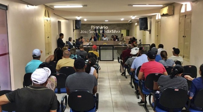Audiência pública cobra solução da Compesa quanto a falta d'água em Escada