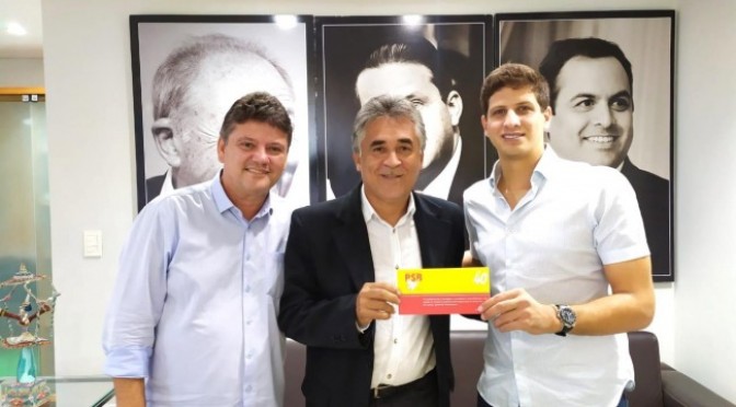 Pré-candidato a prefeito de Moreno, Edmilson Cupertino filia-se ao PSB