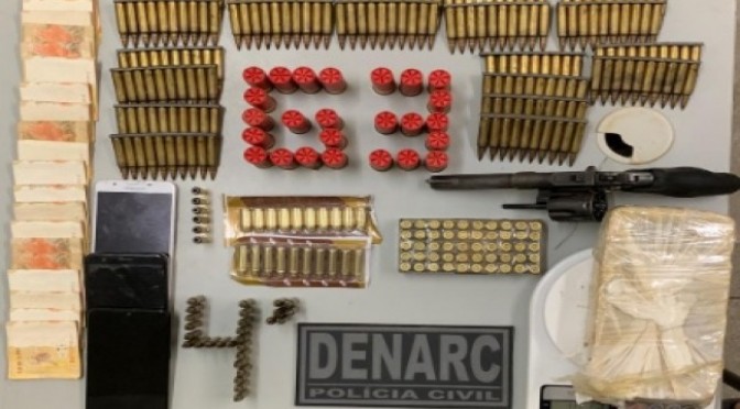 Polícia Civil de Escada prende dupla acusada de liderar tráfico de drogas