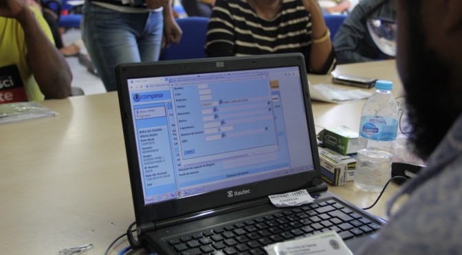 COMPESA realiza recadastramento de clientes em Gravatá