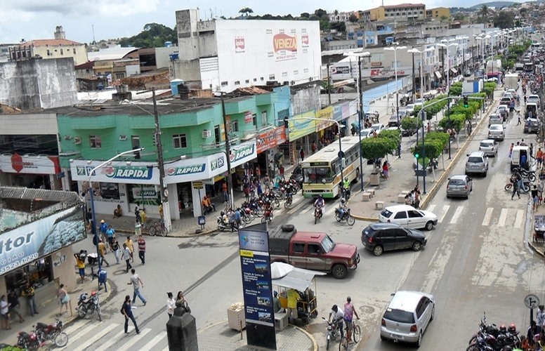 Com 10 casos de Covid-19, novo Decreto impede veículos nas ruas do Centro da Vitória de Santo Antão