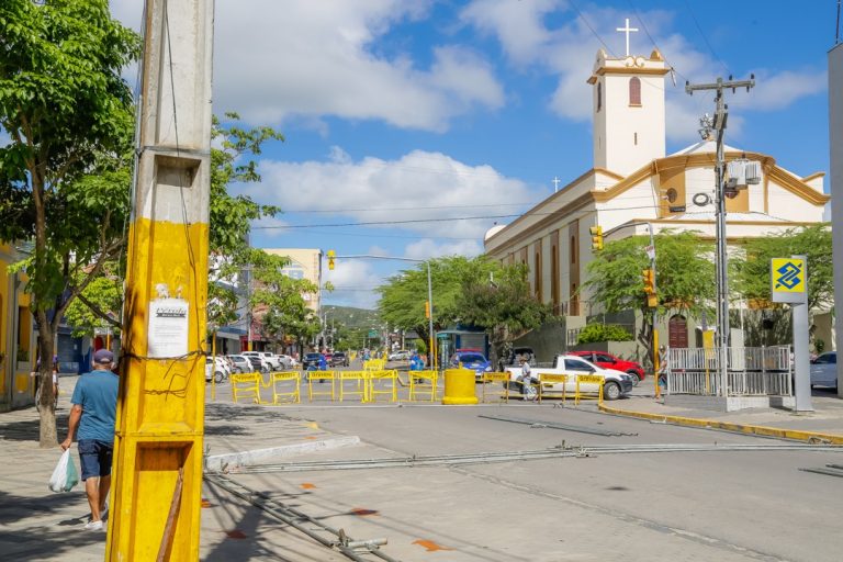 Gravatá reduz horário de funcionamento do comércio essencial e das feiras