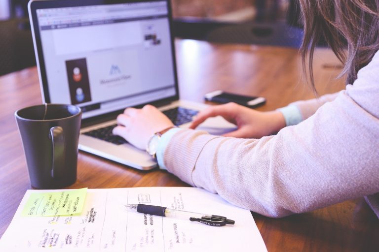 Santander abre 1.500 vagas de emprego