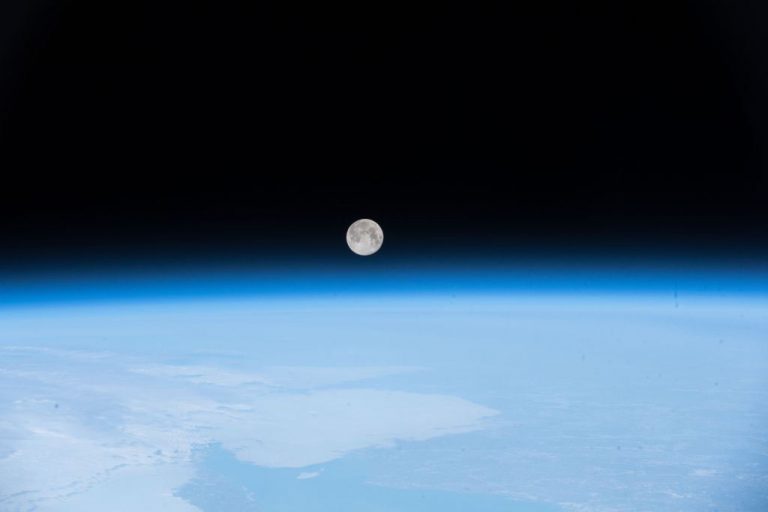 Céus de junho terão eclipse e aparição de planetas