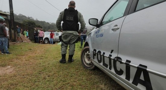 Rapidinhas Policiais: Duplo homicídio em Vitória e apreensão de drogas na região