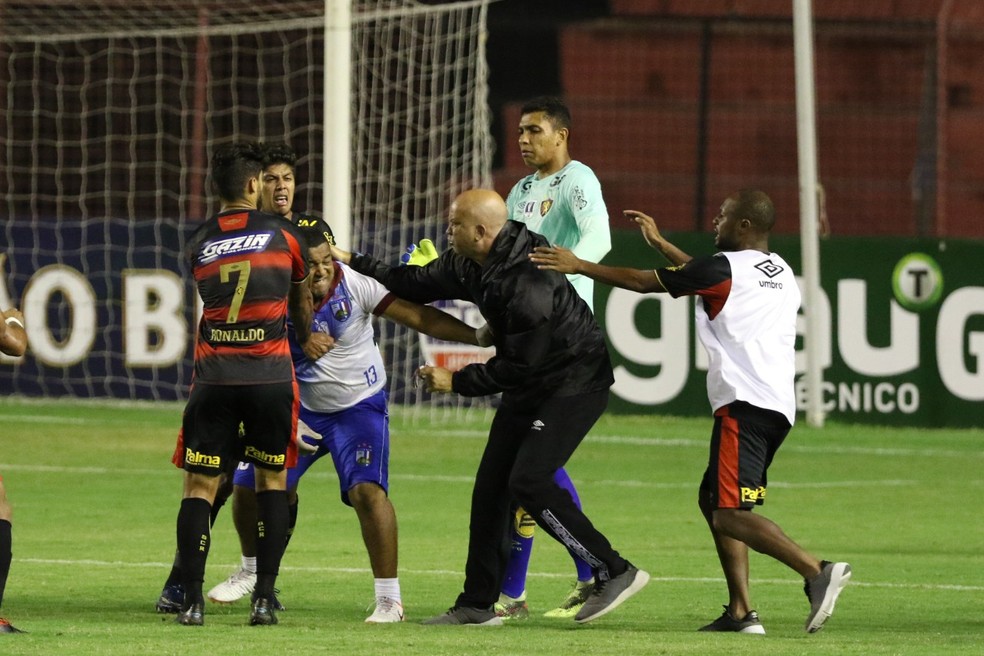 Sport bate o Vitória-PE no pernambucano