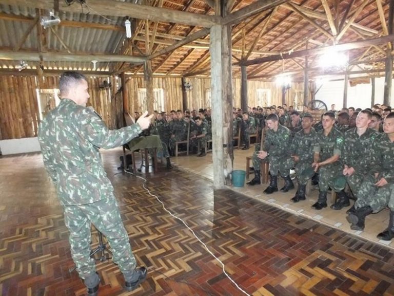 Exército tem 4 editais de concursos públicos abertos no País