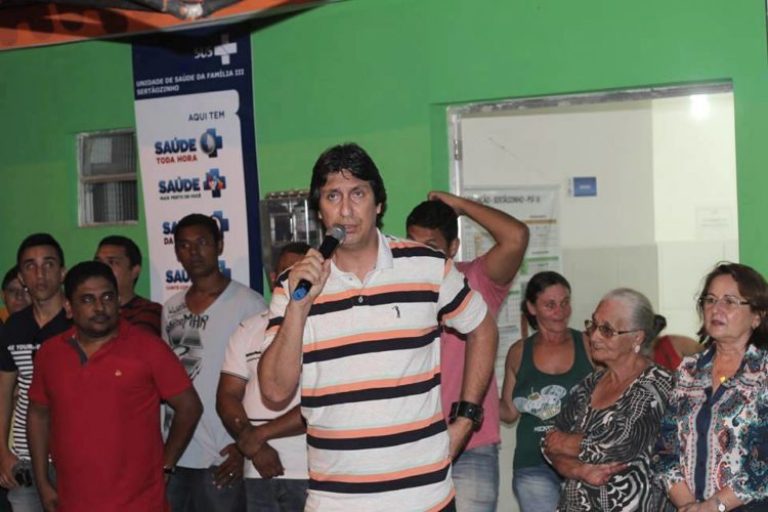 Justiça mantém Prefeito de Maraial no cargo e suspende efeitos de cassação