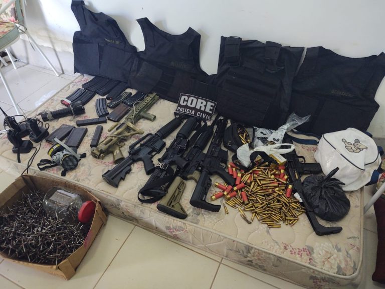 Polícia Civil de Gravatá apreende arsenal utilizado em roubos a bancos