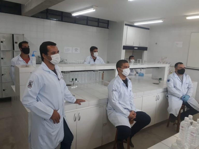 Amupe e UFPE Vitória disponibilizam 300 litros higienizante para comunidades indígenas