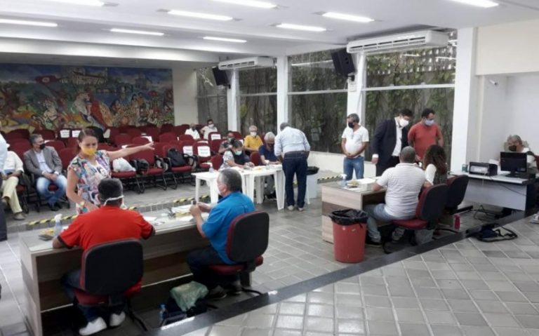 Unidos em Defesa da Democracia vence as eleições do Sindsep-PE
