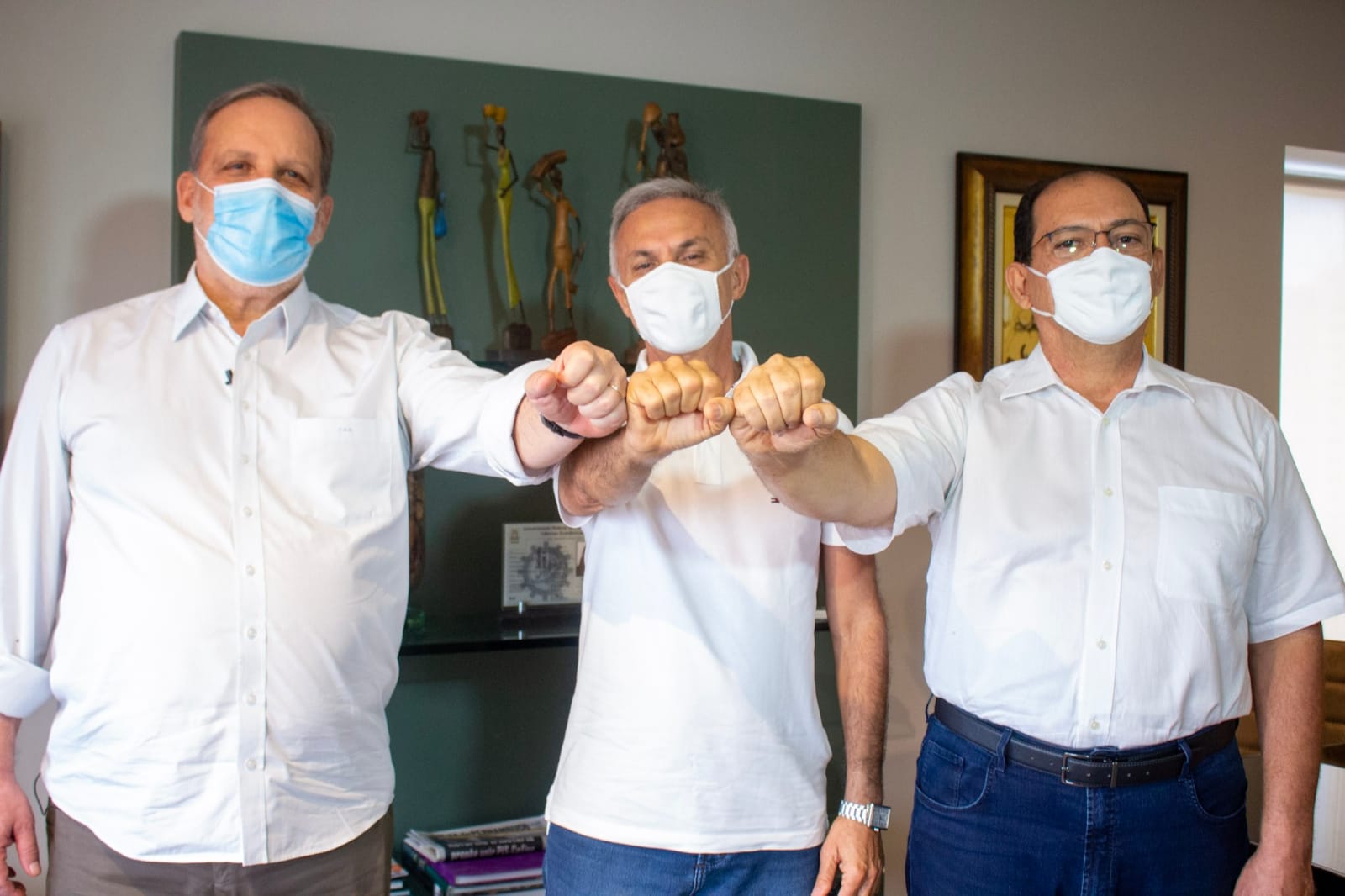 Vitória: Armando Monteiro garante apoio a Paulo Roberto e Professor Edmo Neves