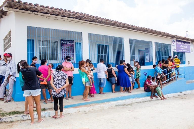 Posto de Saúde e Praça são inaugurados em Pombos
