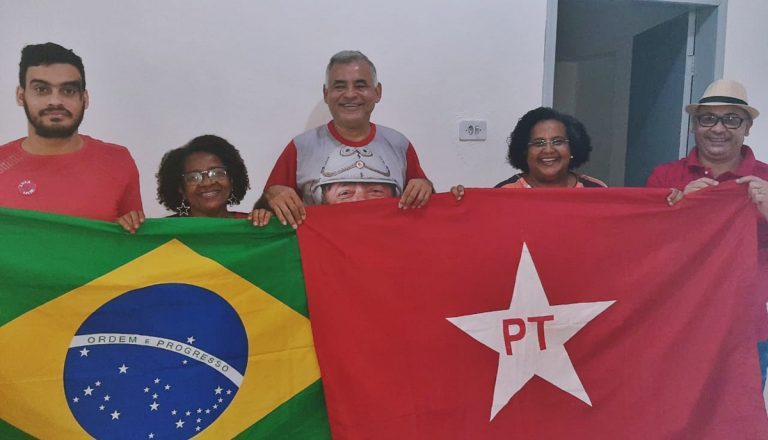 PT Vitória define Tomé Ferraz e Clícia França candidatos a prefeito e vice
