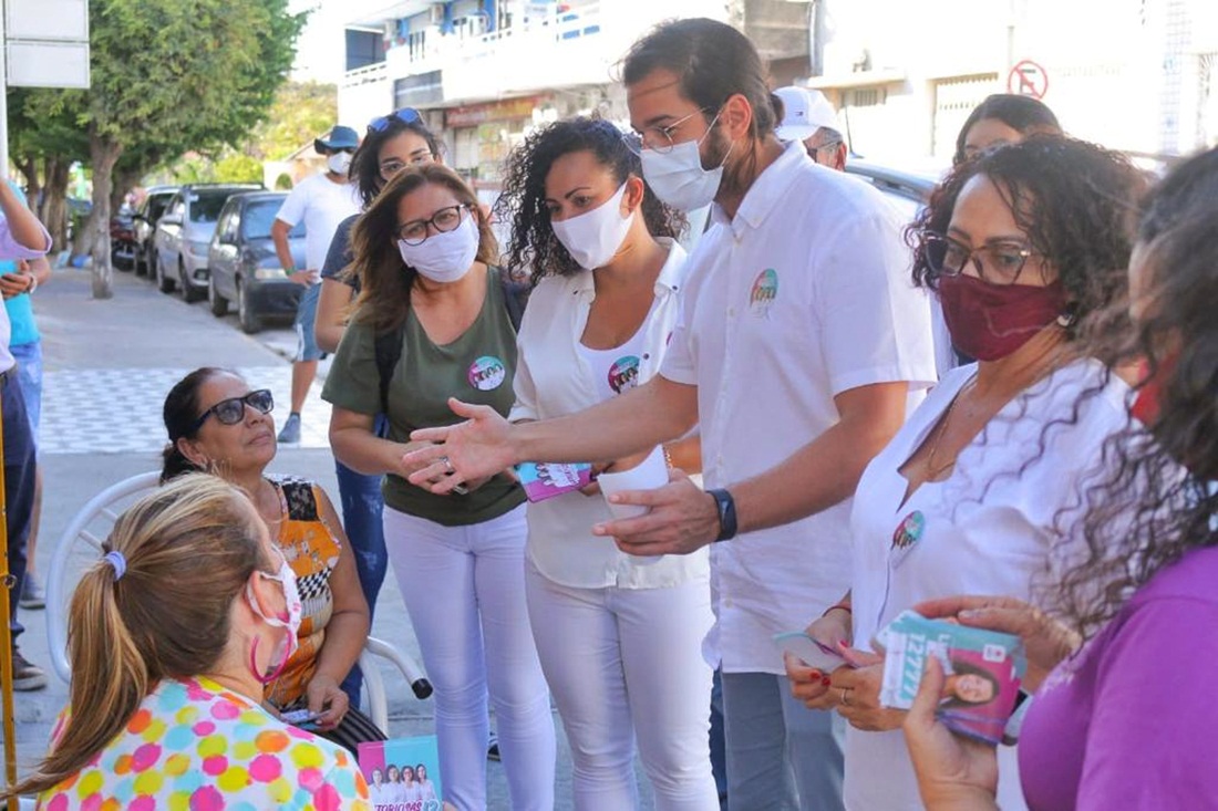 Túlio Gadêlha prestigia campanha das Vitoriosas a Prefeitura da Vitória