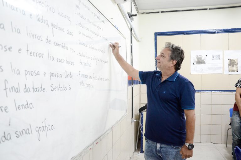 UFPE abre seleção para professor atuar em Recife, Caruaru e Vitória