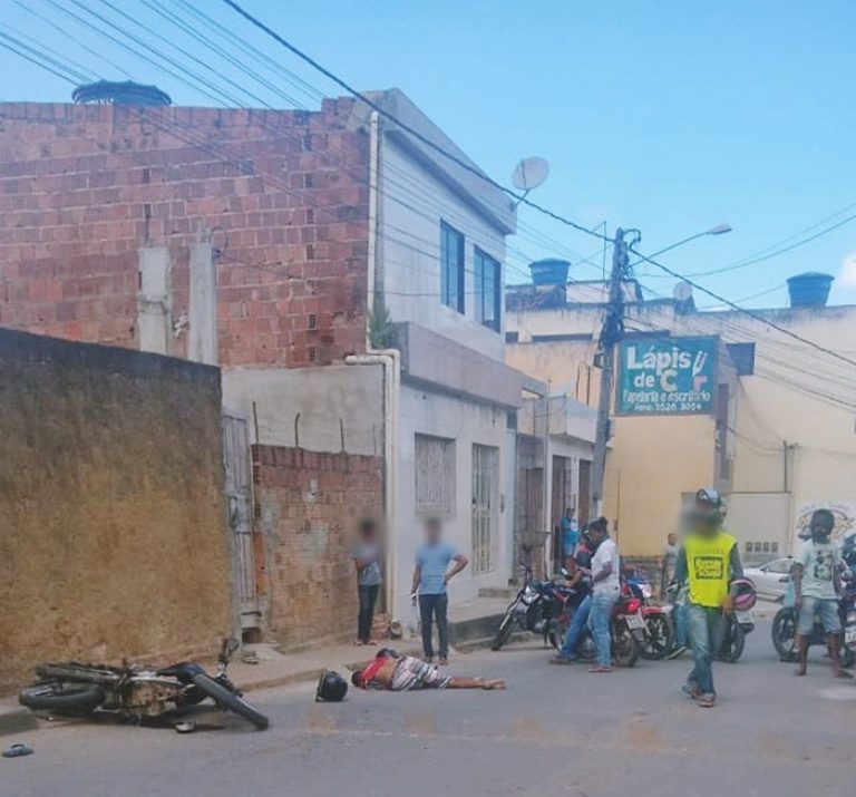 Vitória: Motoqueiro é morto a tiros enquanto pilotava na Bela Vista