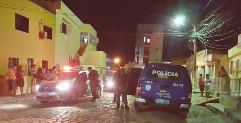 Rapidinhas Policiais: Assassinatos em Escada, Pombos e Vitória