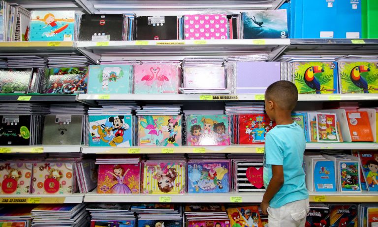 Material escolar está mais barato, diz pesquisa do Procon-PE