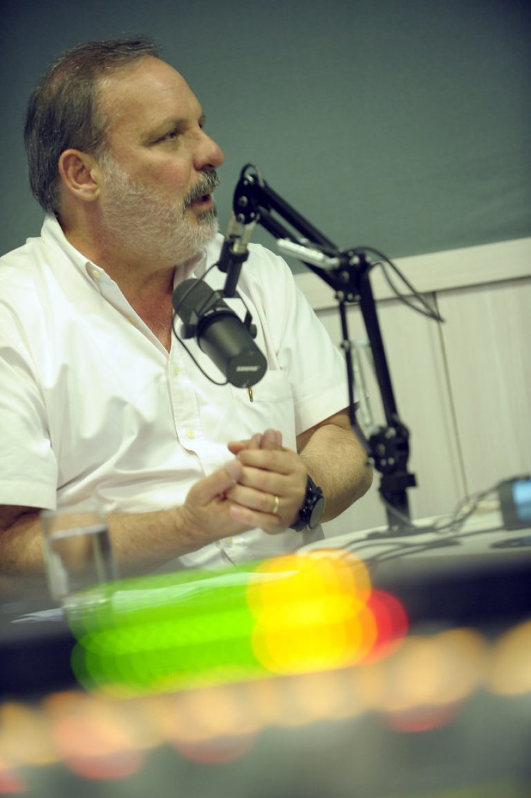 “Municípios precisam ser mais ouvidos e atendidos na luta contra a pandemia”, diz Armando
