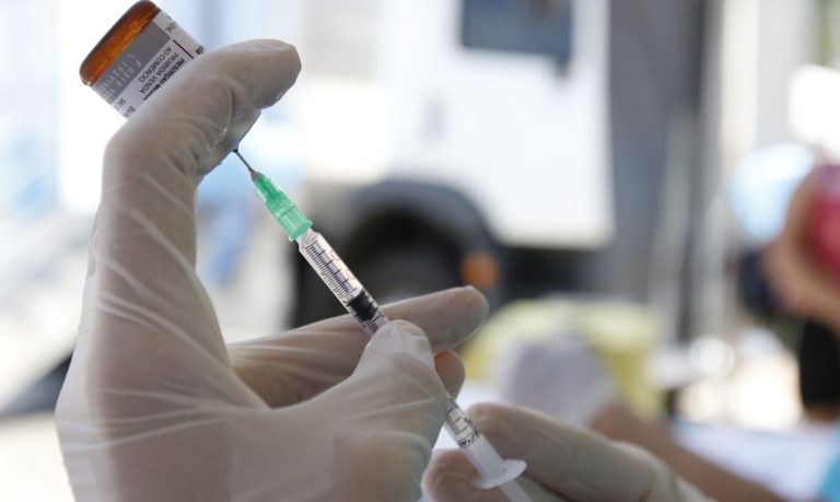 Ministério da Saúde anuncia início da vacinação contra gripe para o dia 12 de abril