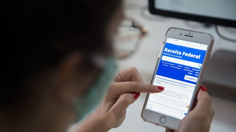 Sindsep-PE oferece serviço gratuito de contadores para ajudar no IR