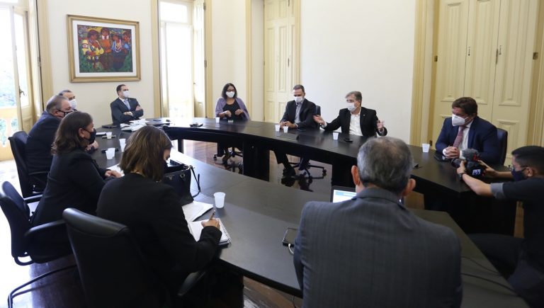 Governo de PE amplia com mais restrições diante da proliferação da Covid-19