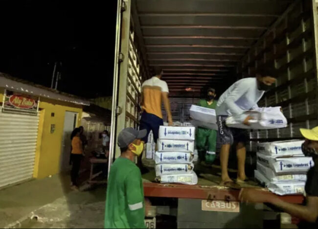 Em Buenos Aires, Prefeito Fabinho Queiroz distribui 10 toneladas de peixe