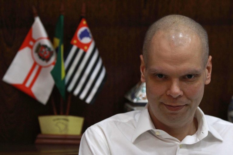 Senado aprova lei de incentivo ao primeiro emprego