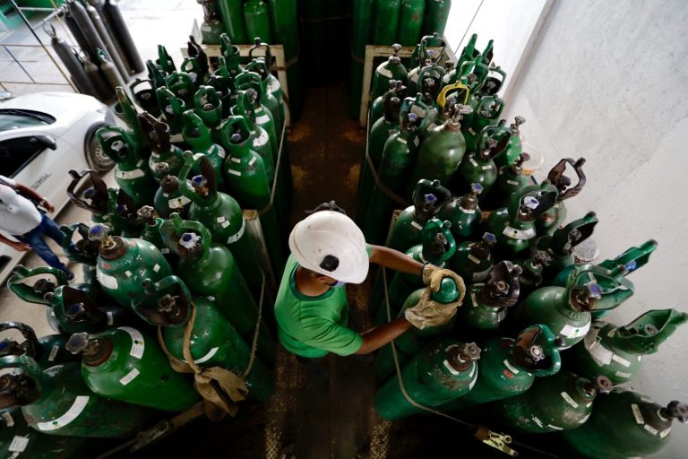 Primavera, Jaqueira e Quipapá recebem cilindros de oxigênio para pacientes com Covid-19