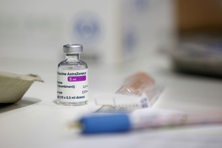 Especialistas explicam as vacinas contra Covid-19 usadas no Brasil