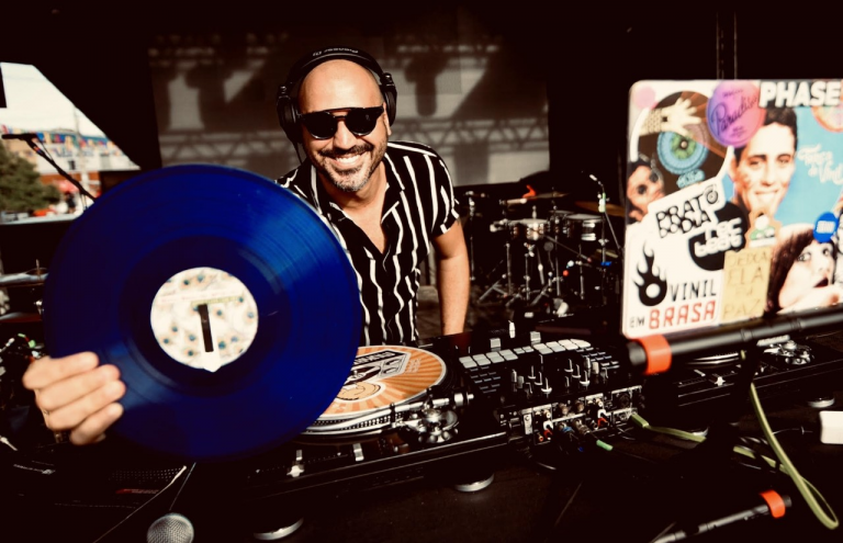Terça do Vinil realiza edição especial de feriado em Recife
