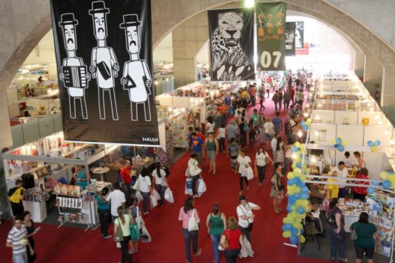 Secult-PE monta programação cultural na Bienal do Livro