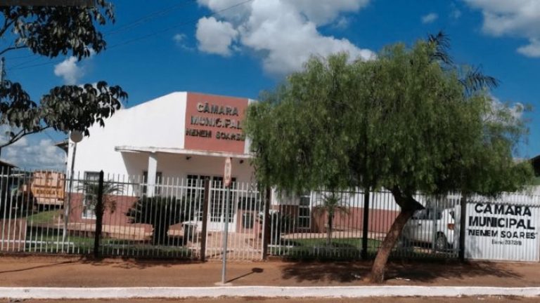 TCE julga denúncia contra Câmara de Gameleira e penaliza ex-vereador