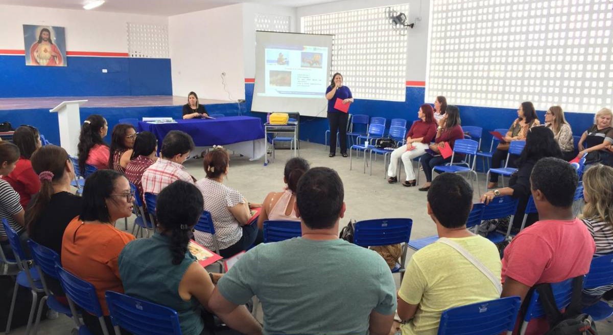 Rede Municipal de Ensino de Vitória anuncia retorno às aulas em formato híbrido