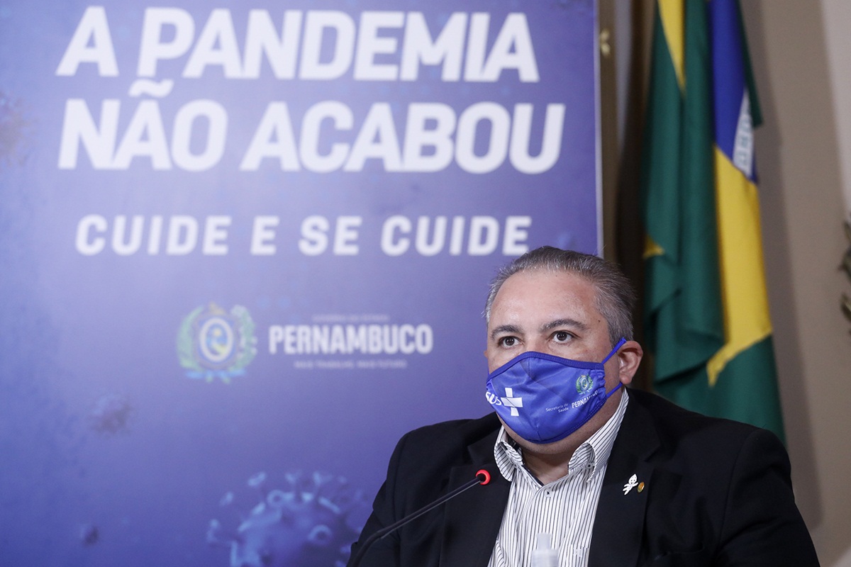 Pernambuco autoriza dose de reforço para profissionais da Saúde e população acima de 60 anos