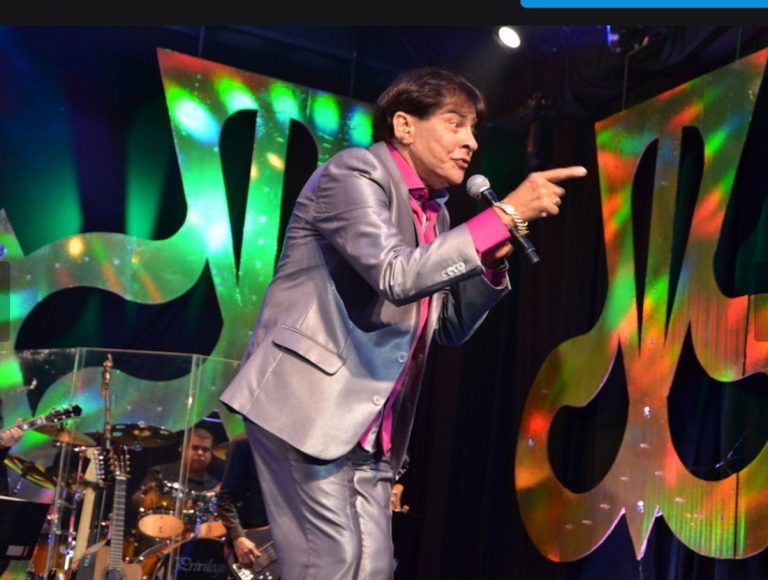 Cantor Adilson Ramos fará show em Vitória no dia 13 de novembro