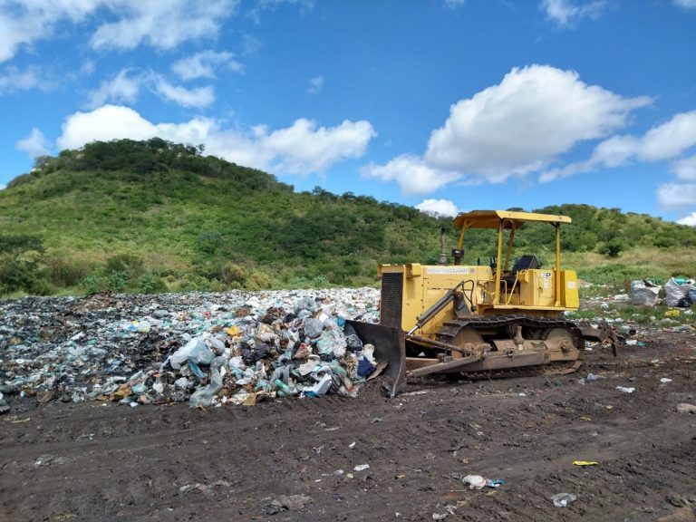 Novo estudo do TCE-PE mostra que 75% das cidades depositam resíduos em aterros sanitários