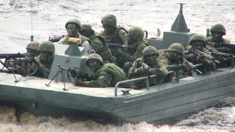 Edital Concurso da Marinha com 960 vagas para fuzileiro