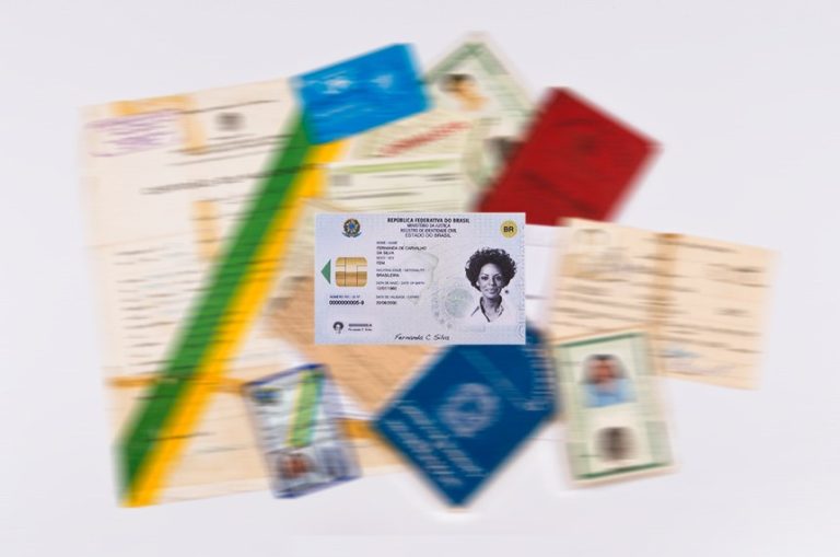 Nova identidade (RG) terá formato digital, diz secretário