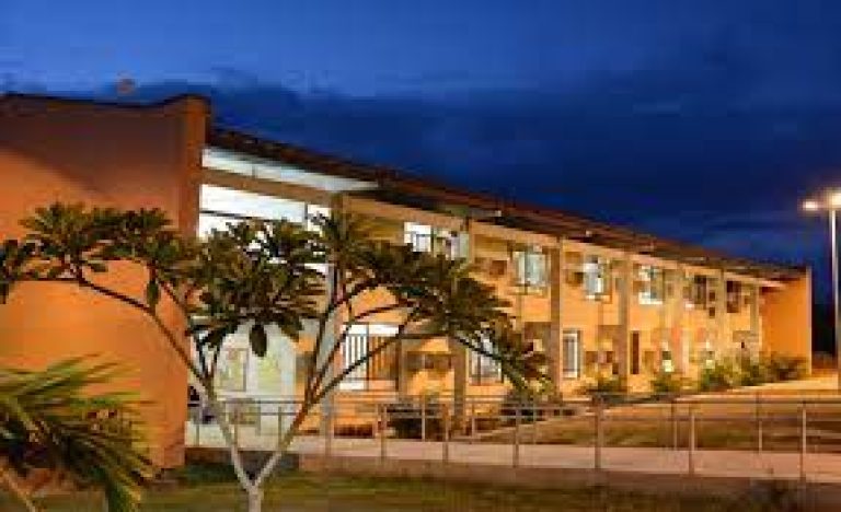 UFPE chama seleção com 118 vagas para professor substituto
