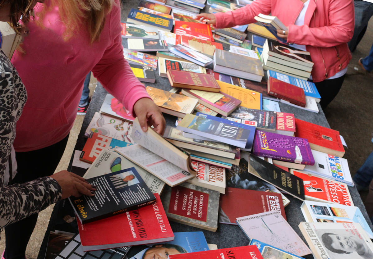 UFPE Vitória de Santo Antão promove feira de troca-troca de livros