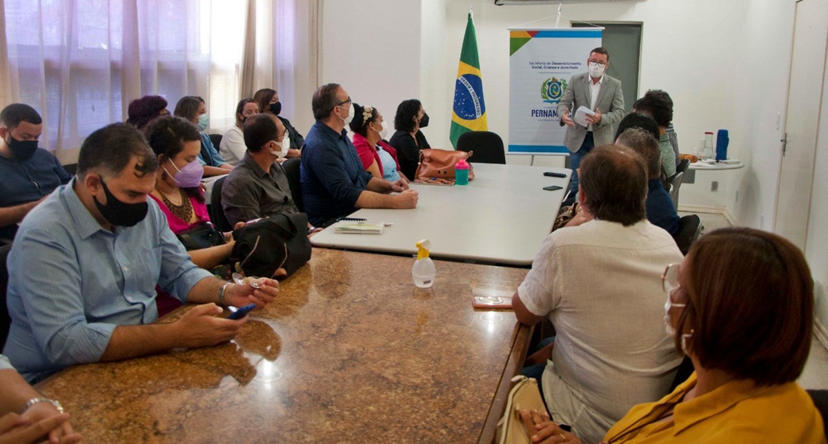 Membros do Comitê Intersetorial de Juventude tomam posse no Recife