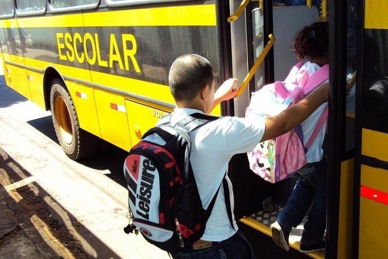 MPPE, Detran, PMPE e PRF debatem reforço na fiscalização do transporte escolar para evitar desastres com estudantes