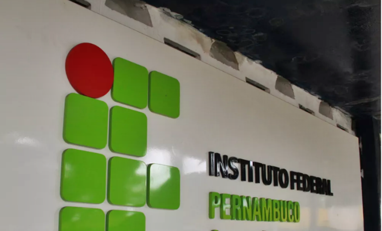 IFPE adota provas para seleção de estudantes em cursos técnicos e superiores