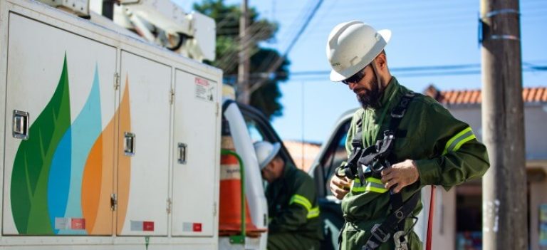 Pernambucanos terão conta de luz mais cara no fim deste mês de abril