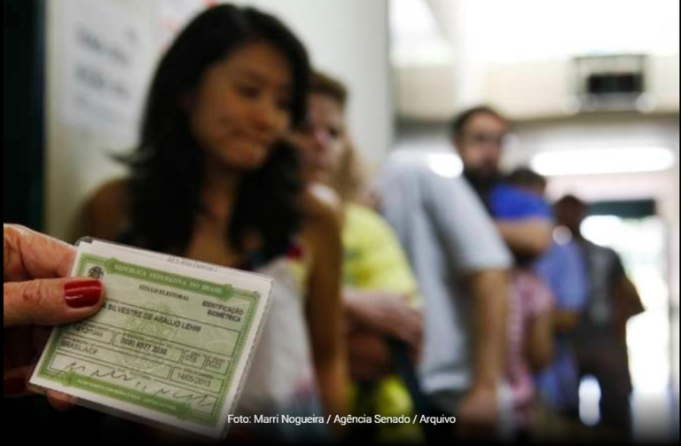 Em Vitória, ação orienta jovens a tirar o título eleitoral neste sábado (23)